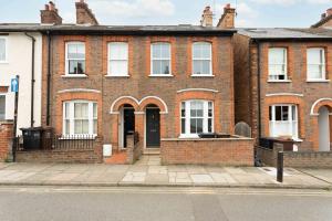 Gallery image of Bernard Cottage in St. Albans