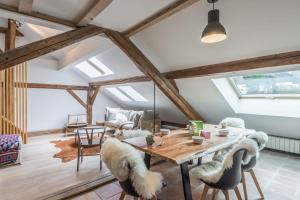 Posedenie v ubytovaní Appartement Soffitta - Welkeys