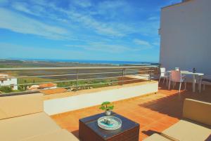 Balkón alebo terasa v ubytovaní Casalux One - Seaview - Outdoor Living - Pool - 5p