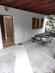 Φωτογραφία από το άλμπουμ του Deux pièces avec grande terrasse au calme σε Saint-Martin-Vesubie