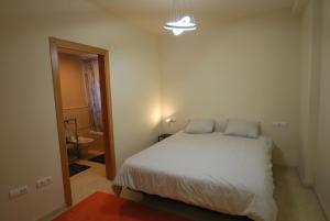Posteľ alebo postele v izbe v ubytovaní Casalux One - Seaview - Outdoor Living - Pool - 5p