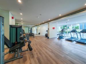 Fitness centrum a/nebo fitness zařízení v ubytování 1 Bedroom Apartment in Business Bay, Burj Khalifa