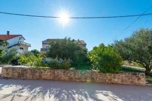 Fotografia z galérie ubytovania Apartments by the sea Bibinje, Zadar - 5786 v Bibinje