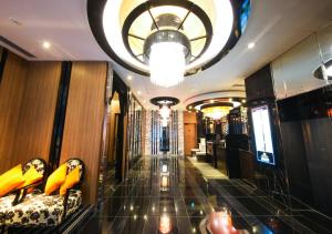 Fotografie z fotogalerie ubytování APA Hotel Midosuji Honmachi Ekihigashi v Osace + 37 fotografií