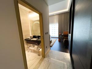 Koupelna v ubytování Grayton Hotel by Blazon Hotels