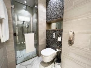 Koupelna v ubytování Grayton Hotel by Blazon Hotels