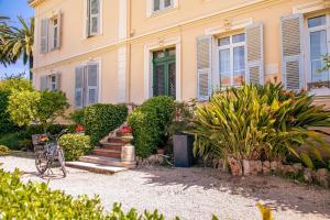 Vonkajšia záhrada v ubytovaní Appartement Design 5 stars Avec Terrasse Et Parking Cannes by Halldis