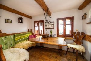 Posezení v ubytování Domek kata Matěje + 36 fotografií