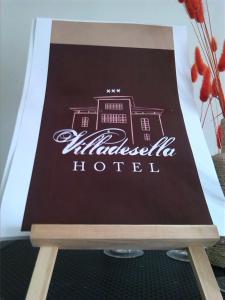Certifikát, hodnocení, plakát nebo jiný dokument vystavený v ubytování Hotel Villadesella