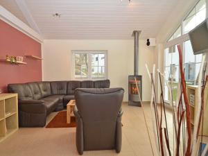 Ein Sitzbereich in der Unterkunft Strandhus Sellin - Apt. 02
