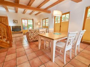 Posezení v ubytování Strandschlösschen Sellin - Haushälfte 4