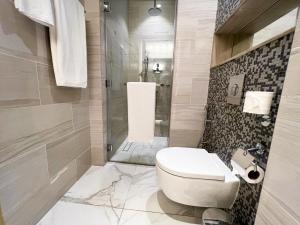 Koupelna v ubytování Grayton Hotel by Blazon Hotels