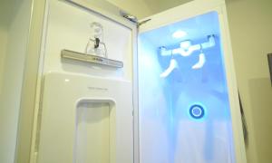 Un baño de Henn na Hotel Tokyo Akasaka