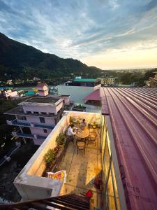 Gallery image of Blue River Hostel, Rishikesh in Rishīkesh +40 photos