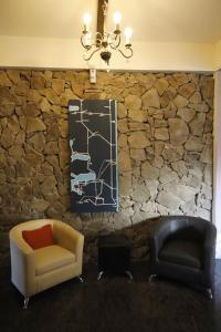 Uma área de estar em Las Avutardas Hosteria