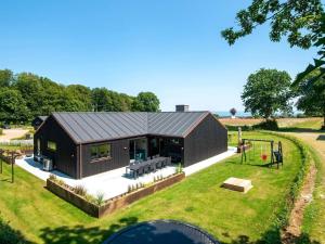 Zahrada ubytování 12 person holiday home in Haderslev