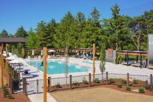 Bazén v ubytování Sawmill Creek by Cedar Point Resorts nebo v jeho okolí