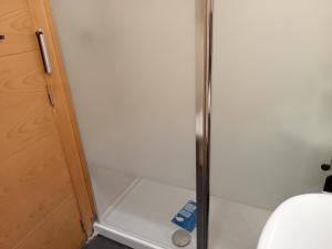 Kúpeľňa v ubytovaní PLAYA ALMARDA,PISCINA,2 TERRAZAS,WIFI,PARKING,BBQ,TRANQUILo