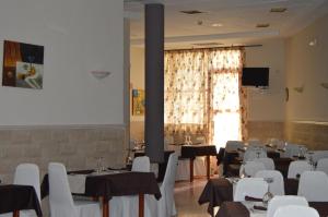 מסעדה או מקום אחר לאכול בו ב-Hotel Peña Cruz
