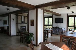 Μια τηλεόραση ή/και κέντρο ψυχαγωγίας στο Milkana Hotel