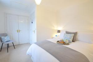 Ένα ή περισσότερα κρεβάτια σε δωμάτιο στο Bluebelle Cottage, Peasenhall +14 φωτογραφίες