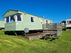 The building in which the holiday home is located