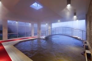 Bazén v ubytování Spa Hotel Colossae Thermal nebo v jeho okolí