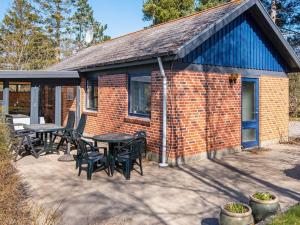 Fotografie z fotogalerie ubytování 5 person holiday home in Fårvang v destinaci Fårvang