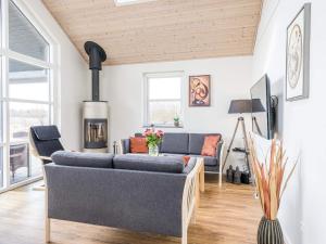 Posezení v ubytování Holiday home Tarm LIX