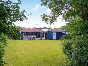 Zahrada ubytování 6 person holiday home in Hurup Thy