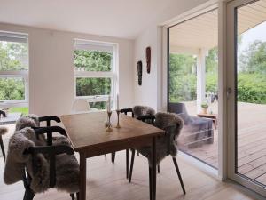 Posezení v ubytování Holiday home Jægerspris XXVIII + 17 fotografií
