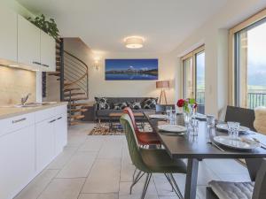 A kitchen or kitchenette at Haus Rabl Deng