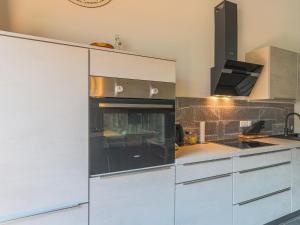 A kitchen or kitchenette at Residenz Brixental Top 4