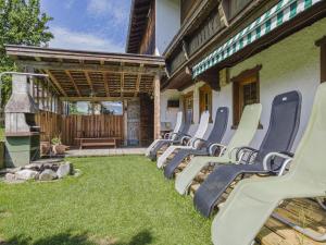 A garden outside Weberhof Top 5