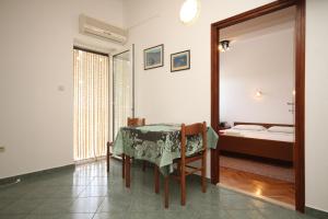 Fotografie z fotogalerie ubytování Apartments by the sea Nevidjane, Pasman - 8273 v destinaci Neviđane