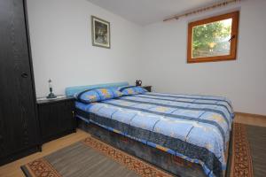 Posteľ alebo postele v izbe v ubytovaní Apartments with parking spaces Vis - 8448