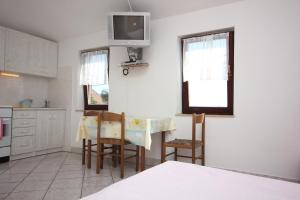 Η κουζίνα ή μικρή κουζίνα στο Studio Punta kriza 383a