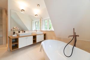 Ένα μπάνιο στο Villa Westküste +44 φωτογραφίες