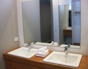 Kylpyhuone majoituspaikassa Fremantle Boutique Accommodation - Maand Up