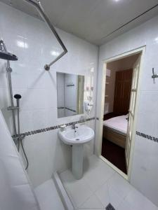 Koupelna v ubytování HOTEL DaMir