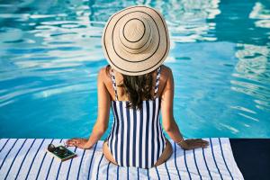 Bazén v ubytování Hyatt Place Jaipur Malviya Nagar nebo v jeho okolí