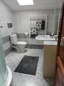 Kúpeľňa v ubytovaní Cozy rooms in wine town - Modra