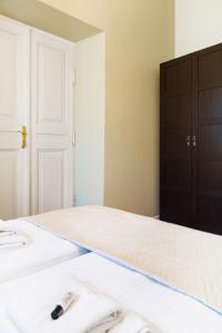 Posteľ alebo postele v izbe v ubytovaní Glamorous Apartment in heart of Old Town + 37 fotografií