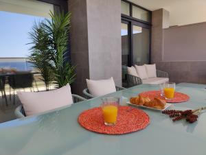 Comida no apartamento ou em algum lugar perto