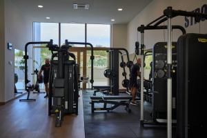 Fitness centrum a/nebo fitness zařízení v ubytování INTEMPO SKY Apartments 034
