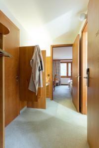 Postel nebo postele na pokoji v ubytování Hotel Restaurant Südrast Dreiländereck