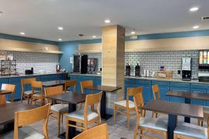 Restoran atau tempat lain untuk makan di Wingate by Wyndham Chandler Phoenix