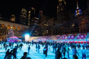 Oaspeți care stau la Bryant Park Hotel