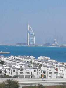 Fotografie z fotogalerie ubytování Beautiful Apartment right on the beach, Fairmont South Residences v Dubaji