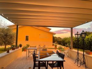 Patio nebo venkovní prostory v ubytování Hotel Poggio Bertino